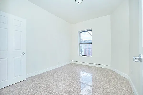 Rented by Keller Williams NYC | media 28