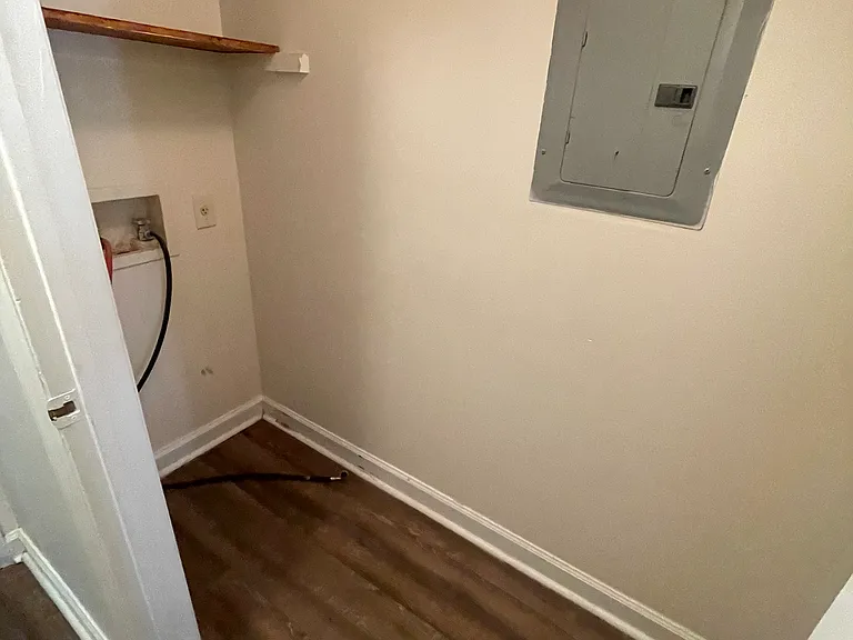 1 Fairview Ct #5 — Photo 5
