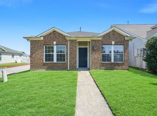 1102 Grassy View Dr, Houston, TX 77073