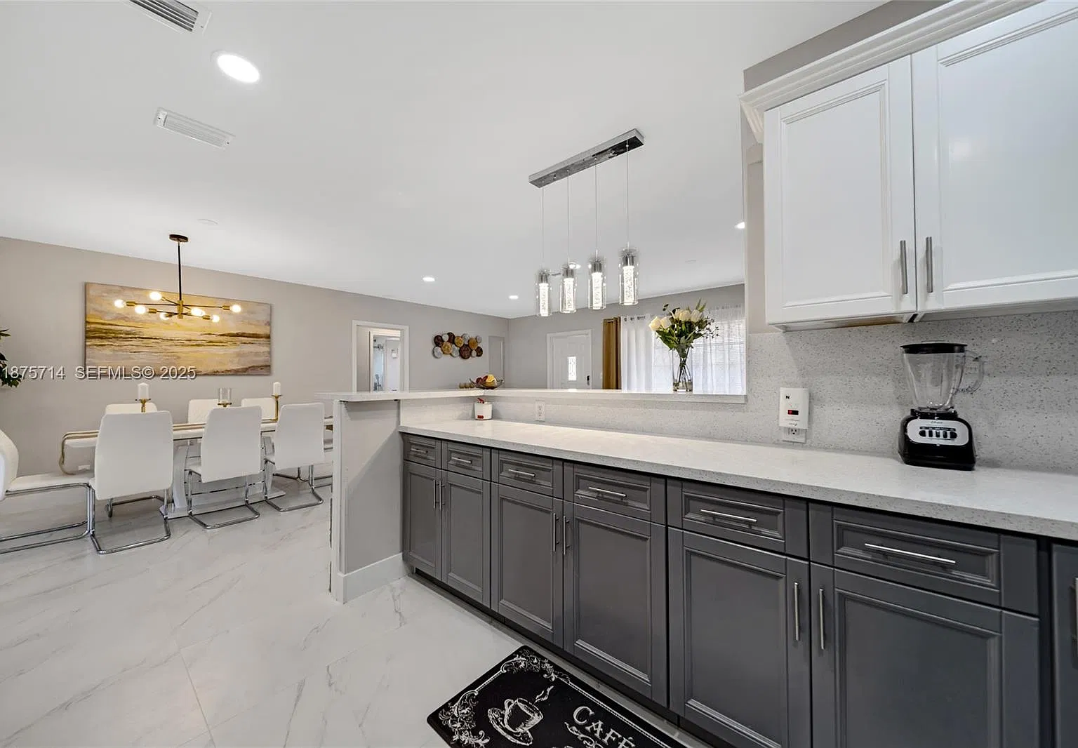 4 bed, 3.5 bath, 2770 sqft, $10,000 — Photo 3