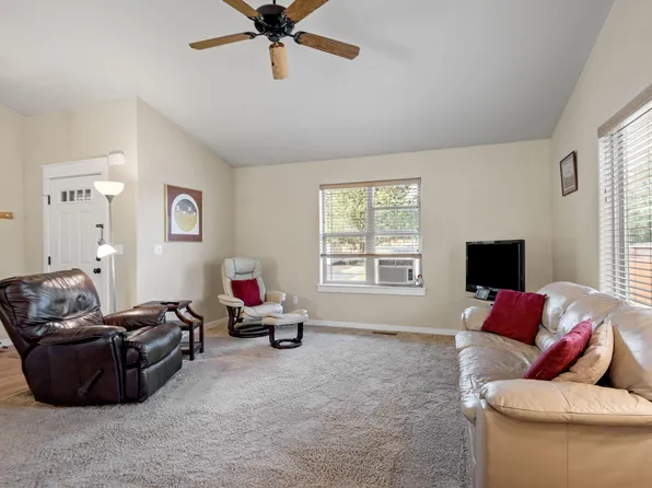 19167 Pumice Butte Rd, Bend, OR 97702
