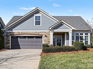 8315 Parknoll Dr, Huntersville, NC 28078