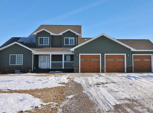 2508 56th St NW, Minot, ND 58703