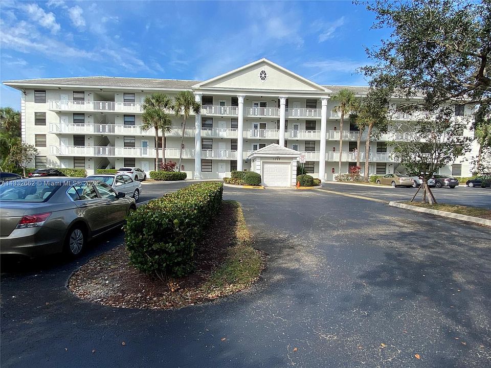 1st image of 1717 Whitehall Dr APT 401