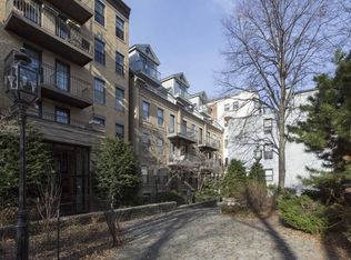 16 Greenough Ln #202, Boston, MA 02113