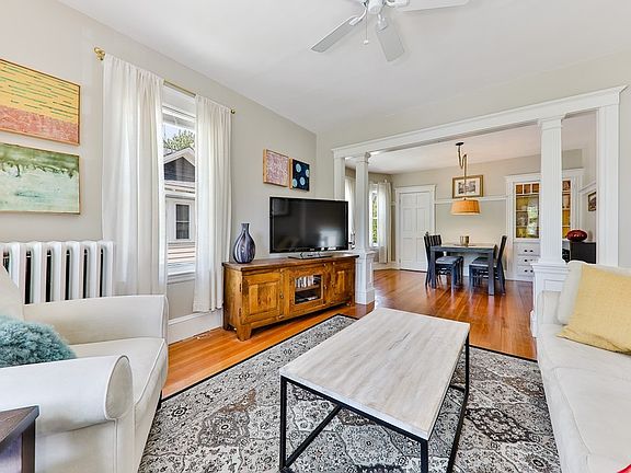 4th image of 70 Wren St #2