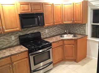 6466 Musgrave St, Philadelphia, PA 19119