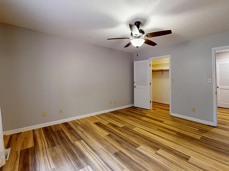 8 Shadow Dr — Photo 22