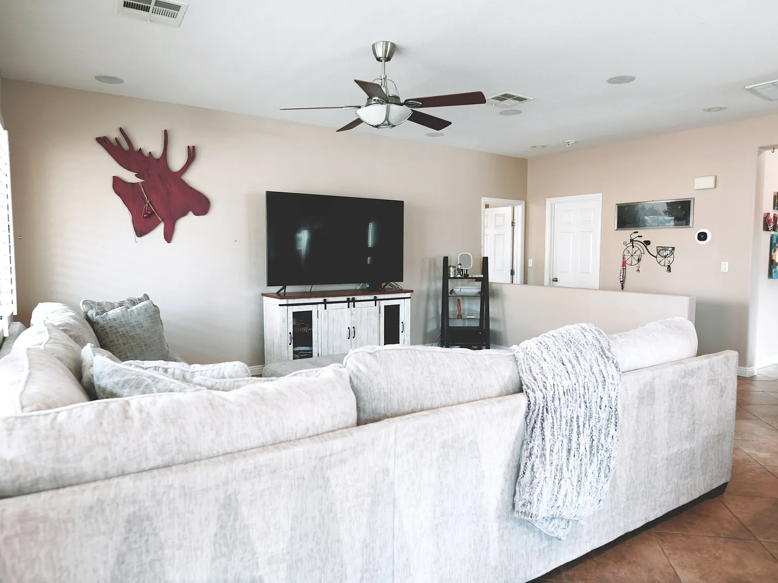 3 bed, 1748 sqft, $2,250 — Photo 3