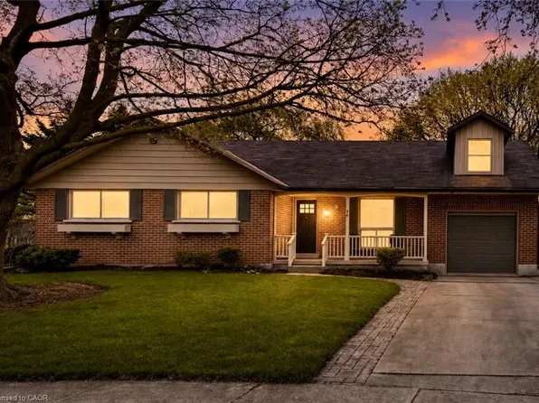 34 Yule Pl, Kitchener, ON N2B 2J8