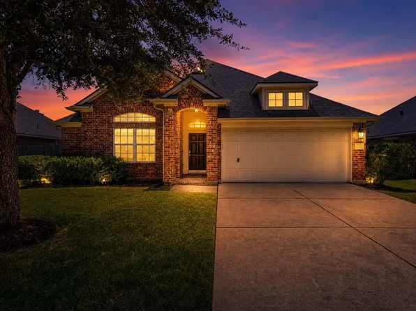 7510 Waterlilly Ln, Pearland, TX 77581