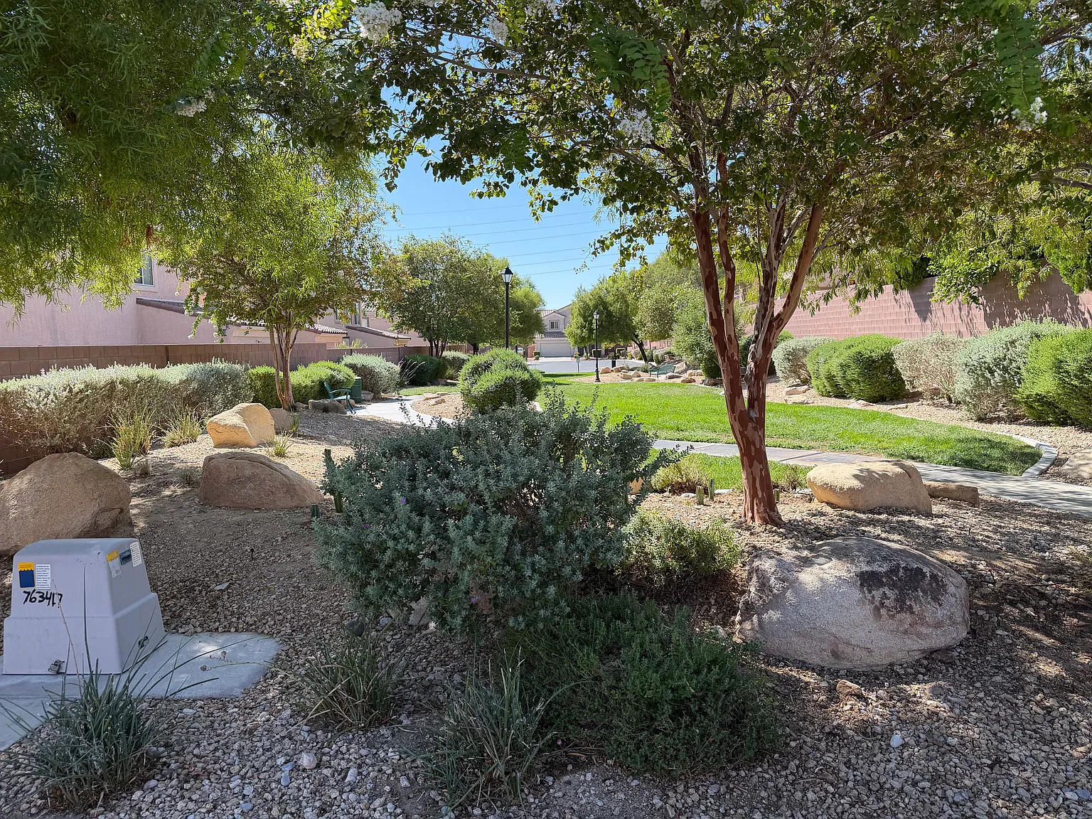 4 bed, 2116 sqft, $2,795 — Photo 3