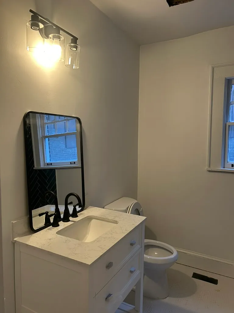 3 bed, 1100 sqft, $2,550 — Photo 4