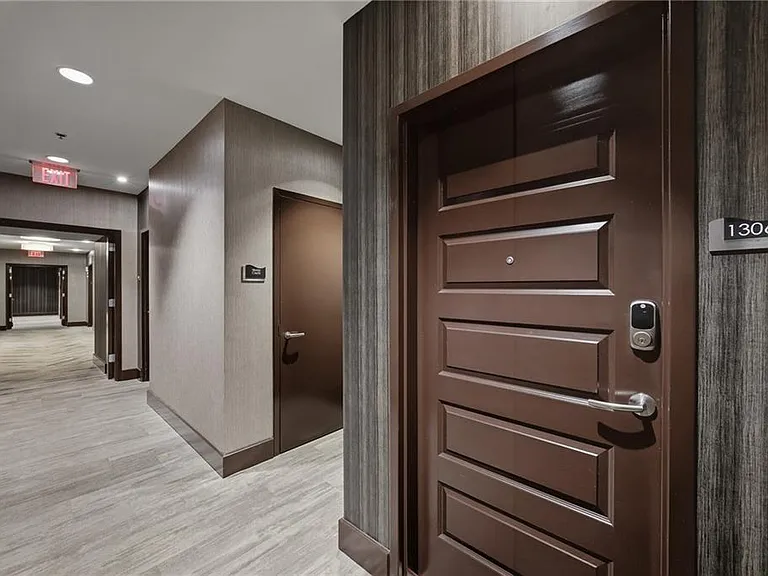 1080 Peachtree St NE #1306 — Photo 21