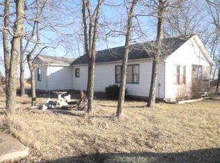 1605 22nd Rd, Waverly, KS 66871