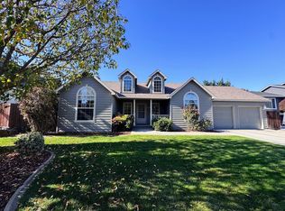 1476 Fuller St, Wenatchee, WA 98801