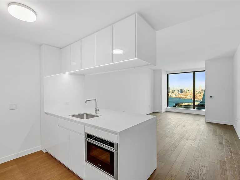 99 Hudson St #4502 — Photo 1
