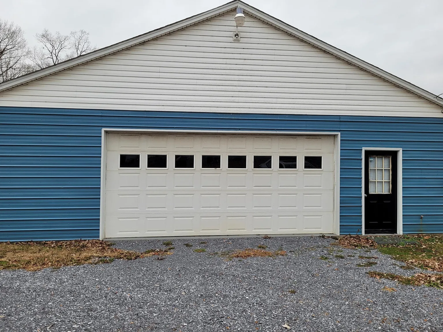 Studio, 1200 sqft, $795 — Photo 1