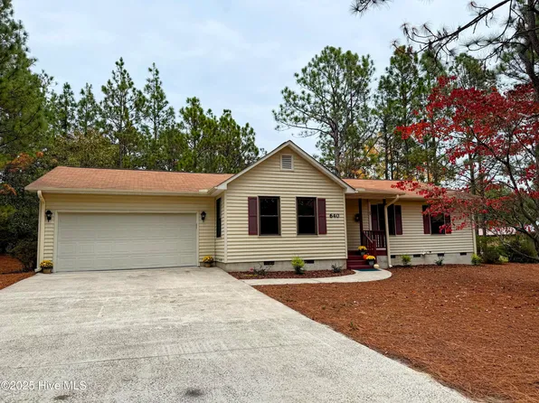 640 E Philadelphia Avenue, Pinebluff, NC 28373