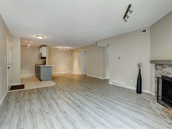 4th image of 13083 W Cedar Dr APT 130