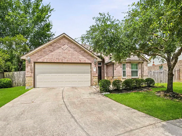 24142 Auburn Woods Ct — Photo 2