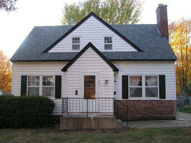 1st image of 402 S 10th Ave