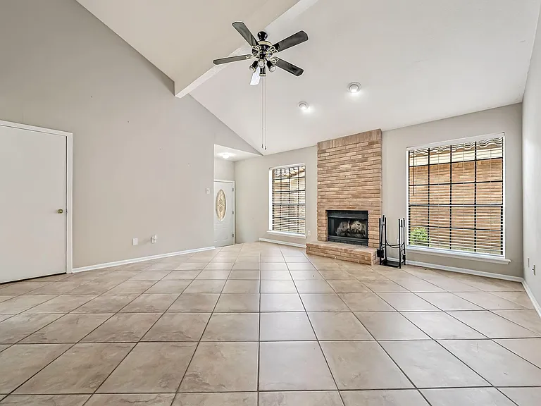 12038 Texas National Blvd — Photo 24