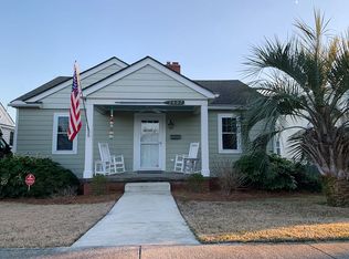 1607 Evans St, Morehead City, NC 28557