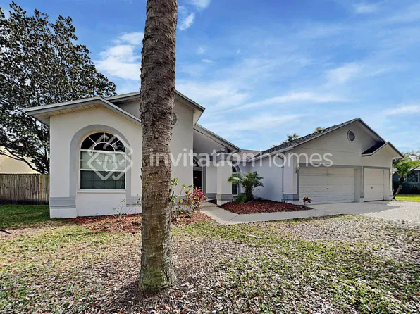 9421 Larkbunting Dr, Tampa, FL 33647