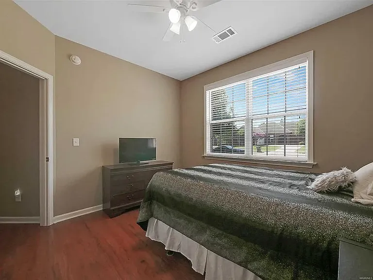 9609 Helmsley Cir — Photo 22
