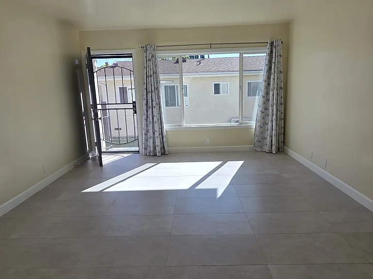 1807 S Curtis Ave #B — Photo 1