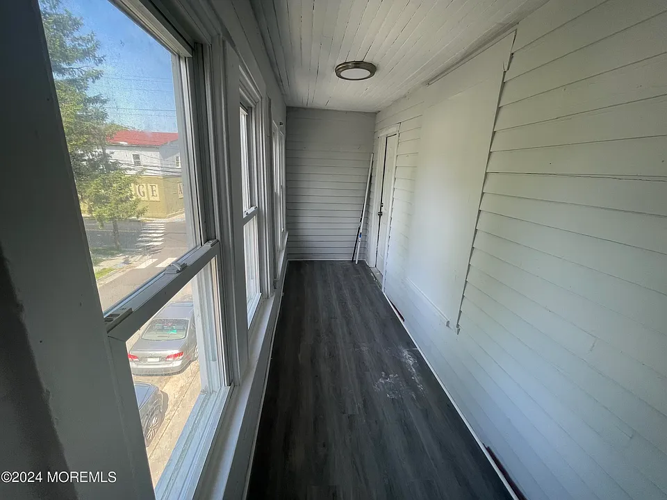 413 Ridge Ave #2