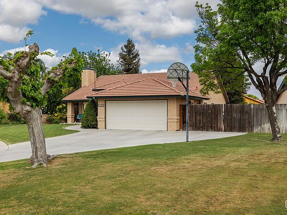 2nd image of 5508 Glacier Ct