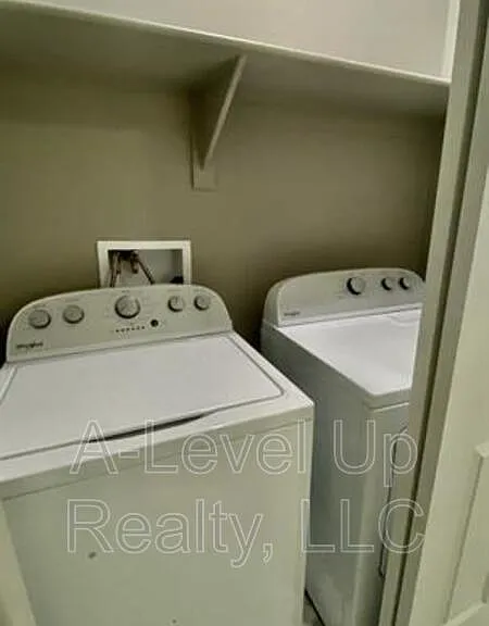 1514 E 28th St #2 — Photo 9