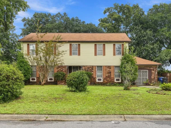 1114 Rosemead Rd, Mount Pleasant, SC 29464