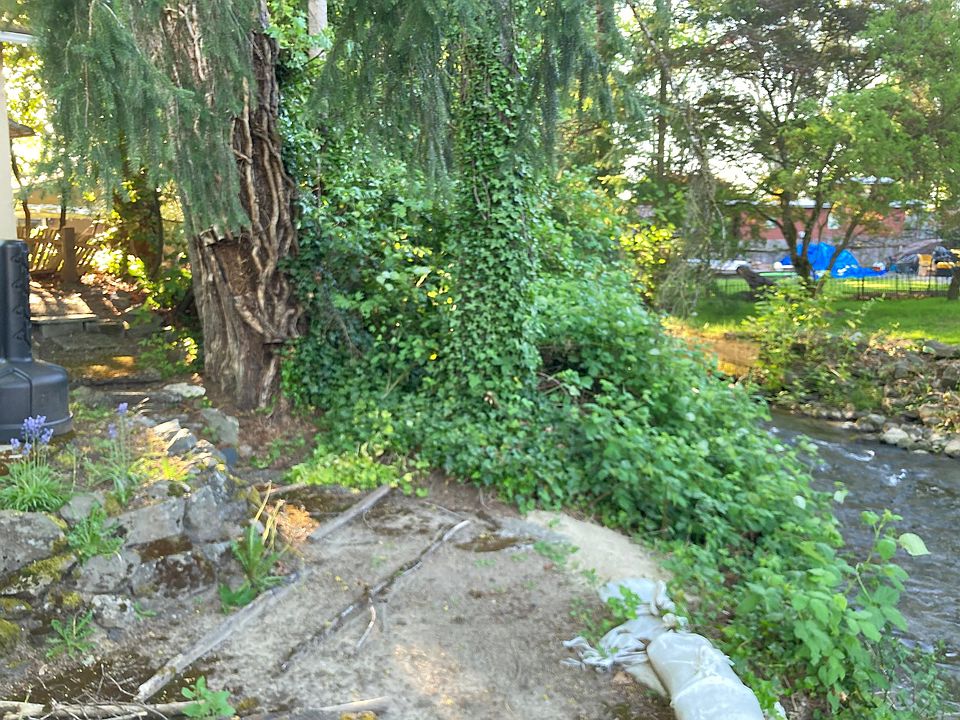 2nd image of 468 Front St N #468