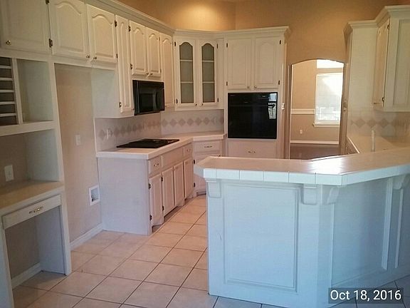 5th image of 803 NW 76th St