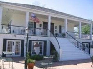 806 Water St, Madisonville, LA 70447
