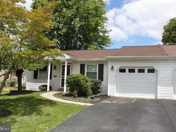 2021 Brentwood Dr, Middletown, PA 17057