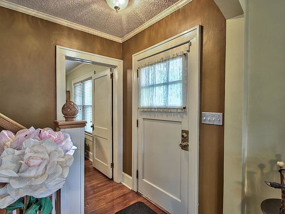 4th image of 411 E Georgia St