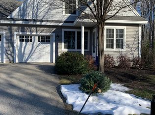8 Horseshoe Dr, Saco, ME 04072