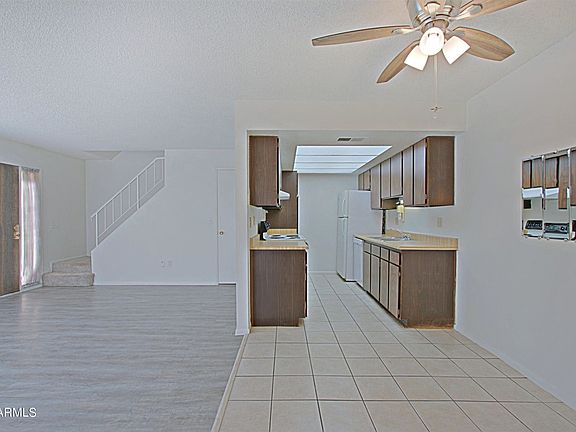 5th image of 6017 W Townley Ave