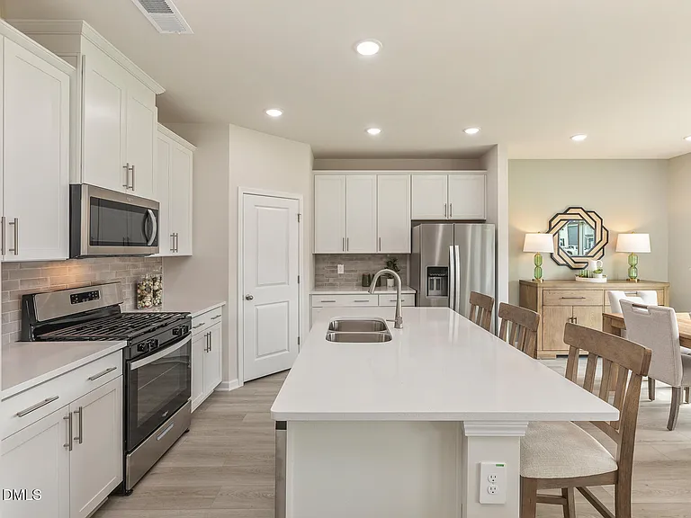 77 Thistle Patch Pl — Photo 5