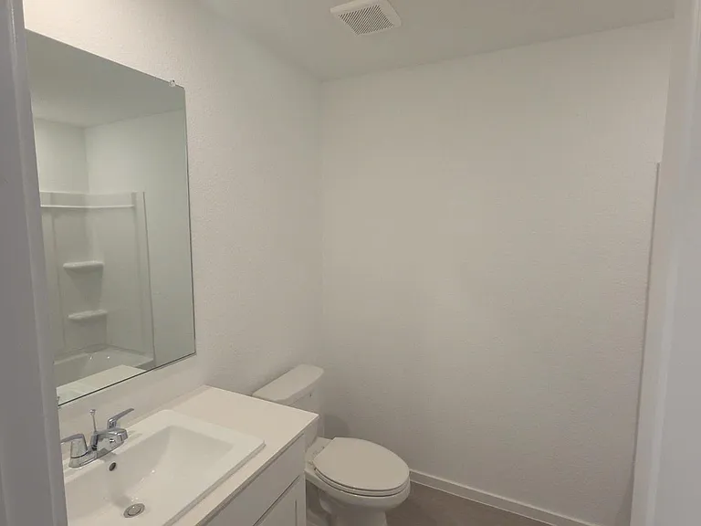 2047 Stable Ln — Photo 10