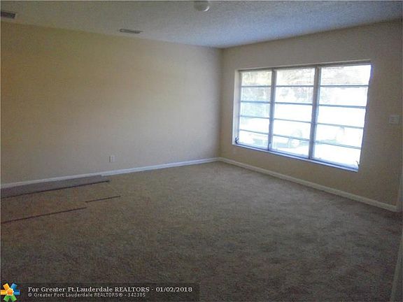 5th image of 2356 SE 13th St
