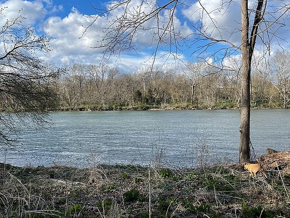 RIver access in Winter