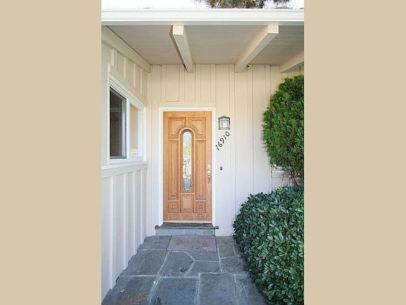 3rd image of 16910 Marquez Ave