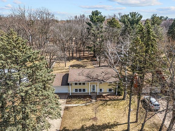 5th image of 7993 Greenwood Dr