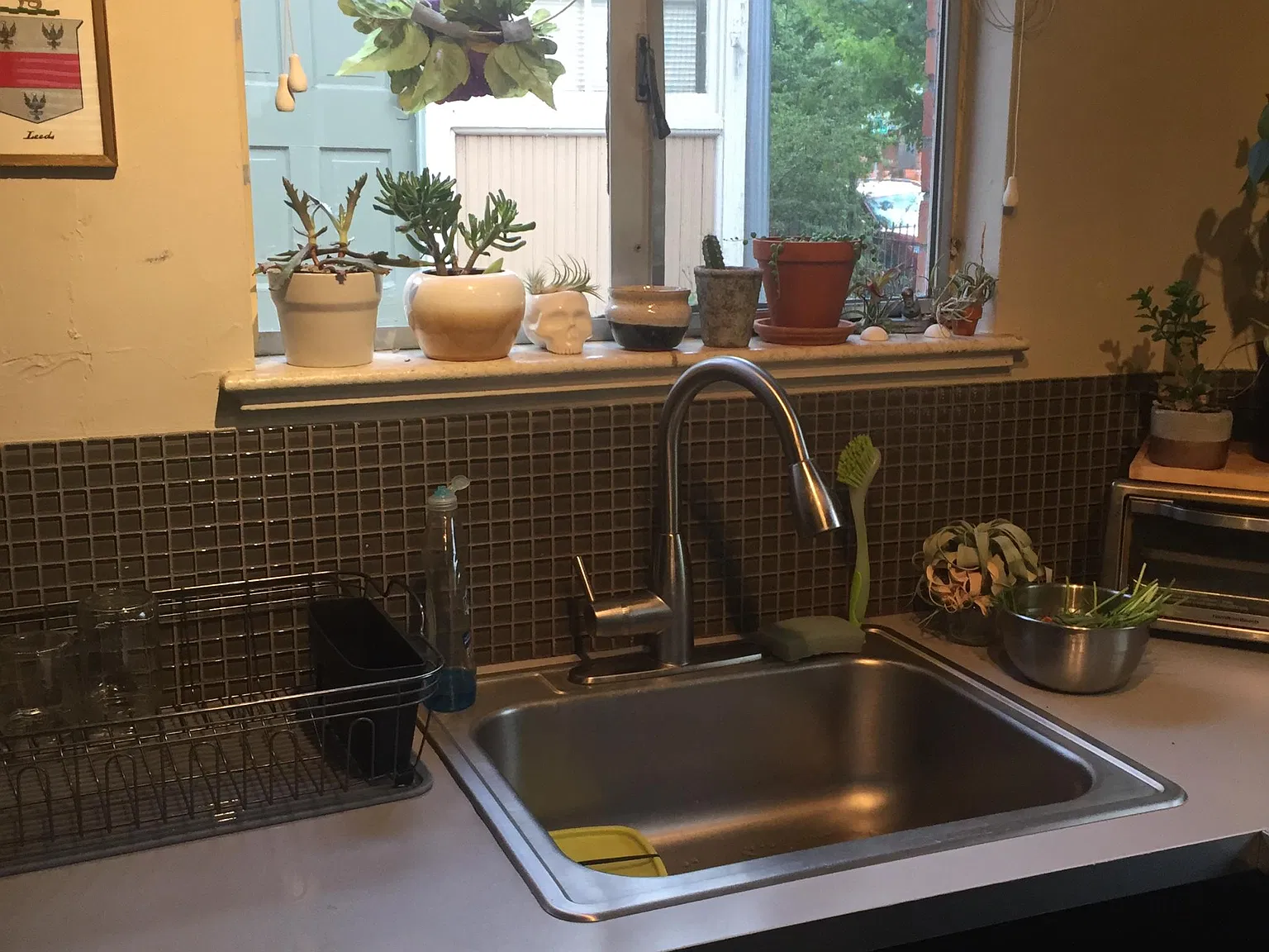 Studio, 400 sqft, $1,050 — Photo 1
