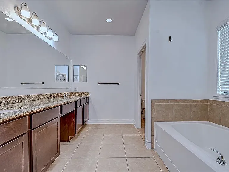 14326 Fissore Blvd — Photo 31